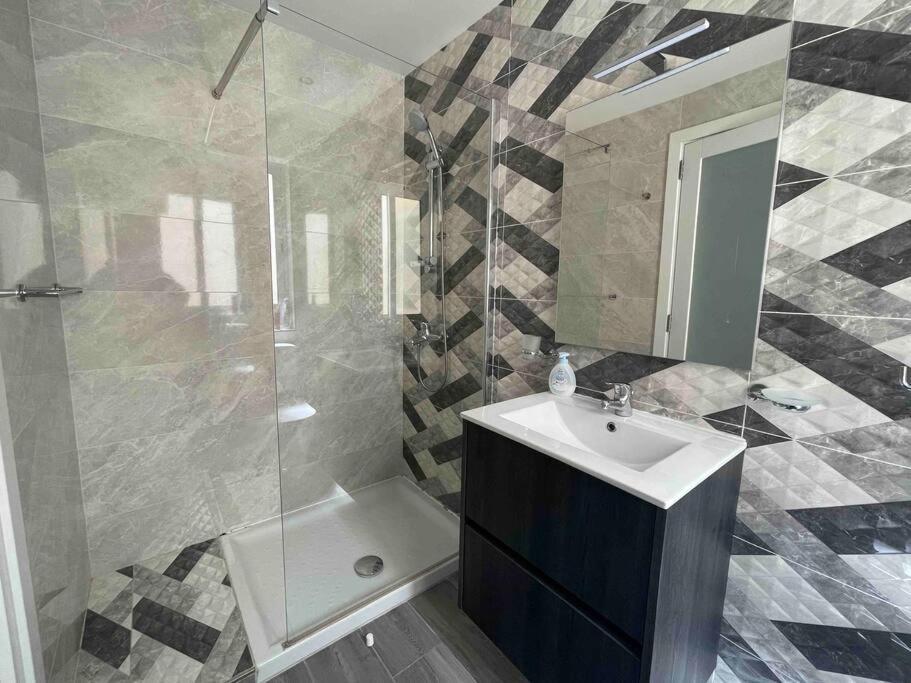 Apartament 2 Bedroom In With Sea Views And Close To Amenities