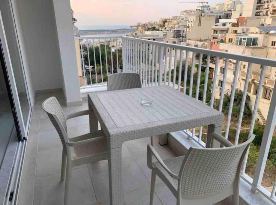 2 Bedroom In With Sea Views And Close To Amenities Mellieħa